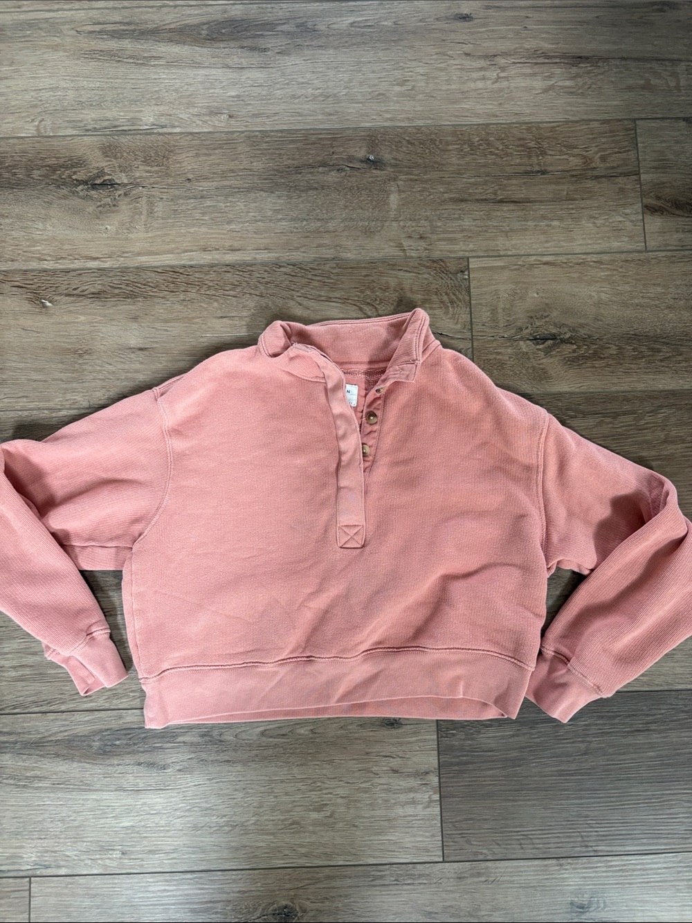 American Eagle Outfitters Dusty Pink Henley Crew Sweatshirt Cropped Knit Sweater